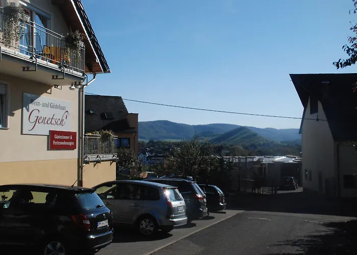 Wein- und Gästehaus Genetsch Lieser